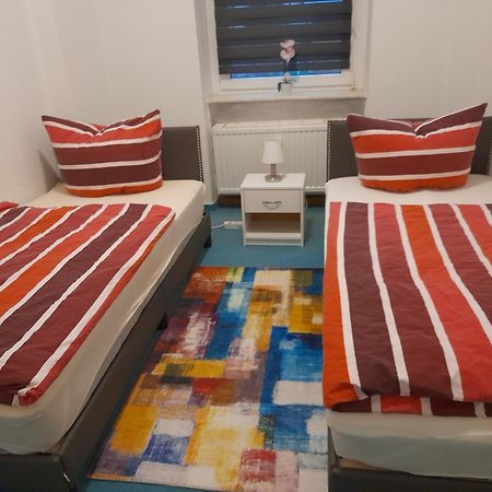 70 Qm Ferienwohnung Mit 2 Schlafzimmern Zwickau Buitenkant foto