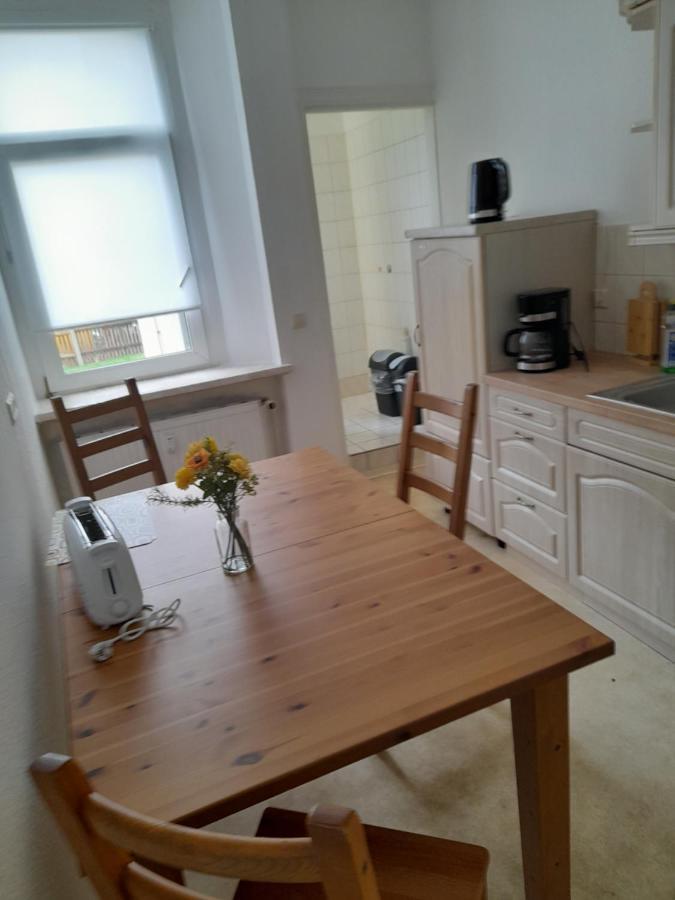70 Qm Ferienwohnung Mit 2 Schlafzimmern Zwickau Buitenkant foto
